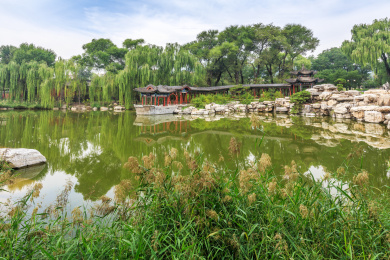 中国山西省太原市晋祠公园内湖景