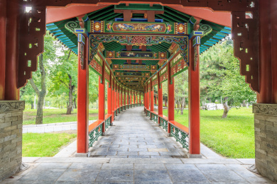中国山西省太原市晋祠公园风雨廊亭建筑景观