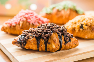 四种口味羊角面包美味组合