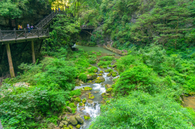 湖北宜昌三峡大瀑布风景区夏日风光