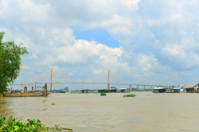 越南前江省湄公河及跨江大桥