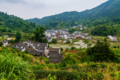 中国安徽黄山市燕山村晨曦