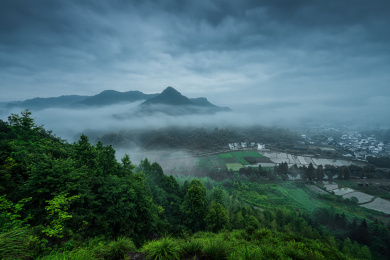 中国安徽黄山市燕山村晨曦