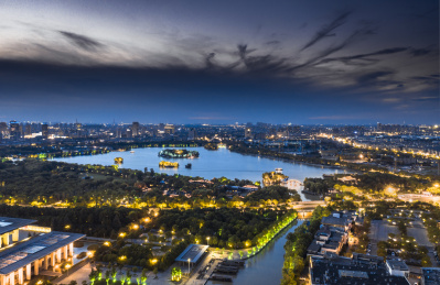 中国浙江嘉兴南湖革命纪念馆霞光照射