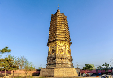 中辽宁省锦州北镇崇兴寺双塔