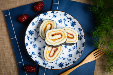 日本料理小吃海苔蛋糕寿司卷