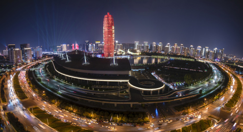傍晚的郑州东区cbd商务区大玉米楼夜景