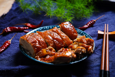 美味特色菜招牌脆皮烤鸭肉