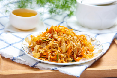 爽口凉菜胡萝卜丝凉拌豆腐皮