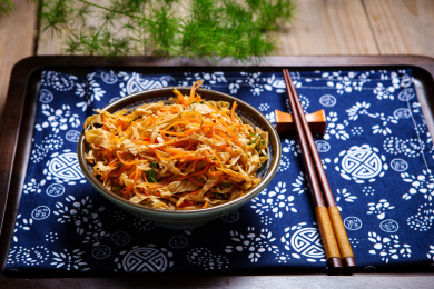 美味凉拌菜豆腐皮凉拌红萝卜丝