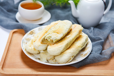 传统中式点心糕点老北京牛舌饼