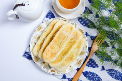 传统中式点心糕点老北京牛舌饼