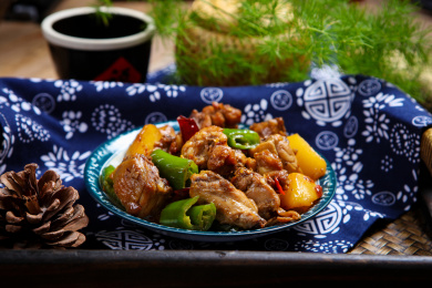 特色家常农家菜土豆炖鸡块