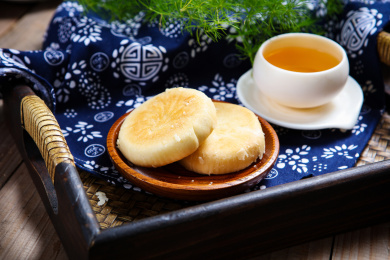 云南特产美食酥皮玫瑰鲜花饼