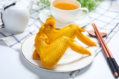 特色美食小吃广式盐焗鸡翅膀咸鸡翅