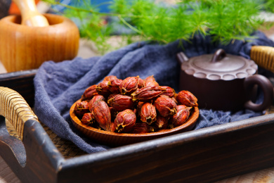 传统中医中药材卤料香料栀子果