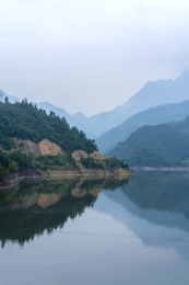 蓝天下四川省绵阳市涪江六峡风光