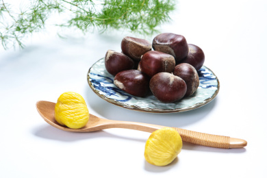 甜糯可口的新鲜有机板栗子