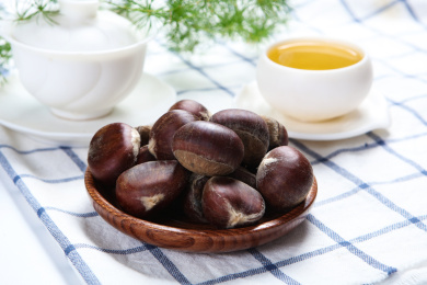 甜糯可口的新鲜有机板栗子