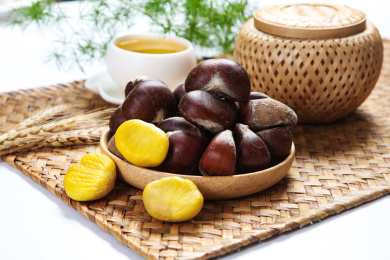 美味可口的新鲜有机栗子板栗