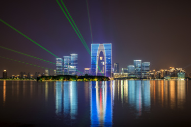 江苏苏州市地标建筑东方之门的夜景