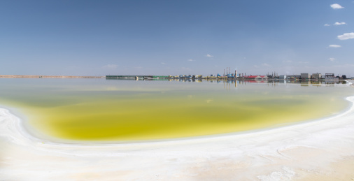 青海格尔木市察尔汗盐湖