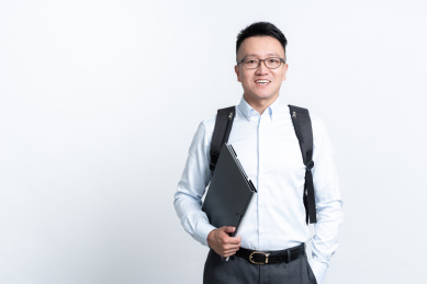 棚拍白背景亚洲商务人像
