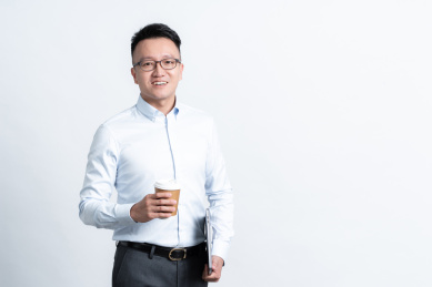 棚拍白背景亚洲商务人像