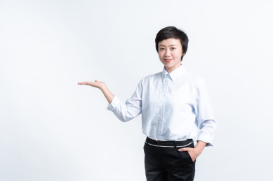 棚拍白背景亚洲商务人像