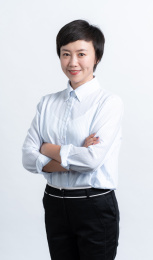 棚拍白背景亚洲商务人像