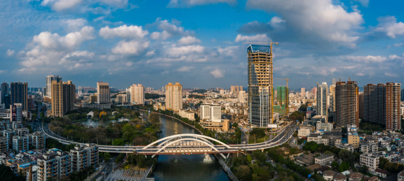 中国广东省中山市中山一桥全景