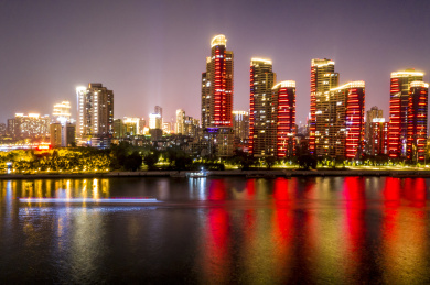 航拍中国广东省广州市珠江白鹅潭两岸夜景