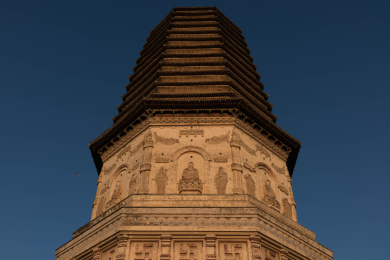 中国内蒙赤峰宁城辽中京遗址夕阳下的大明塔