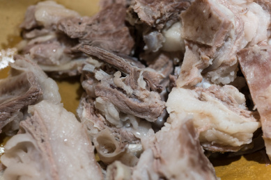 新鲜出炉的美食蒙古手扒肉