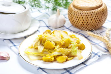 传统小菜娃娃菜烧板栗白菜栗子