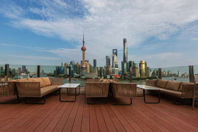 中国上海黄浦江建筑风光带