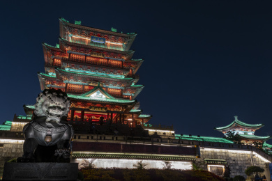 夜幕下的中国江西省南昌市滕王阁风景名胜壮观夜景