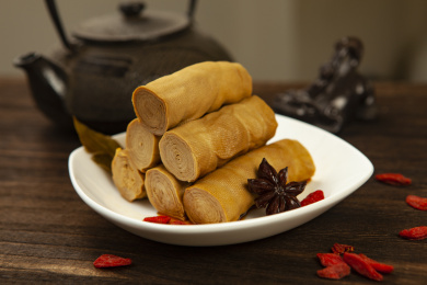 中式点心 美味的豆皮卷