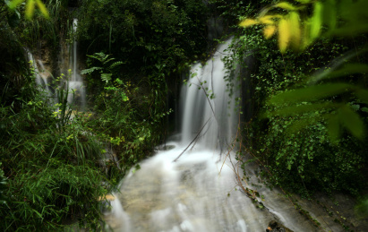 山东省枣庄市山亭区的山泉