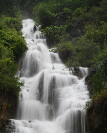 山东省枣庄市山亭区的山泉