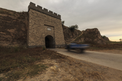 中国山西朔州市右玉县右卫古城西城门瓮城景观