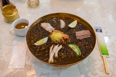 朝鲜平壤著名餐厅玉流馆冷面