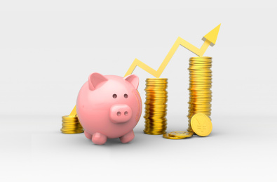 小猪存钱罐和钱币