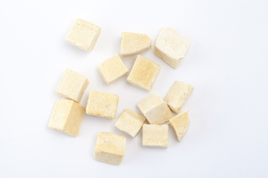 切成立方体的榴莲肉果实冻干