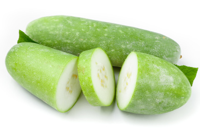 白底上切开的小冬瓜