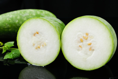 黑底上的小冬瓜切面