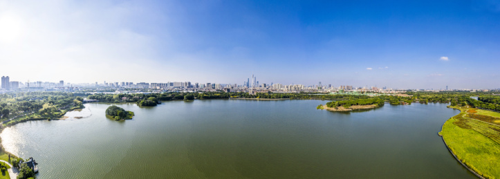 航拍中国广东省广州市海珠湖风光