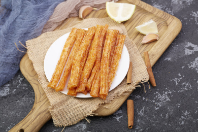 盘子里美味的辣条