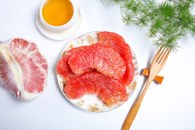 新鲜水果富含维生素的红肉柚子