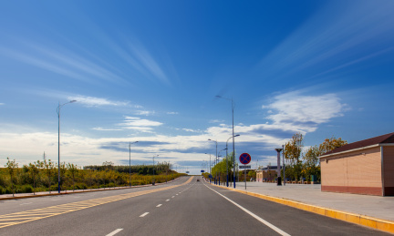 中国黑龙江省宾县火车站广场风景